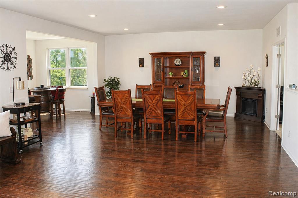 860 Backshore Drive, Canton, MI 48187 — Photo 30