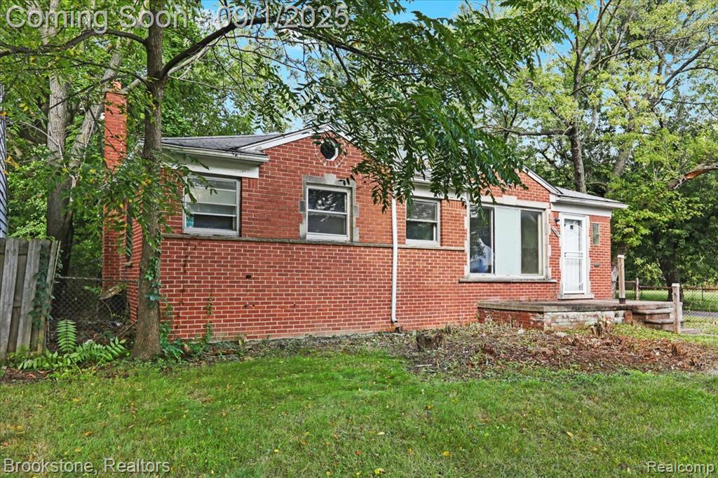 6547 Warwick Street, Detroit, MI 48228 — Photo 5
