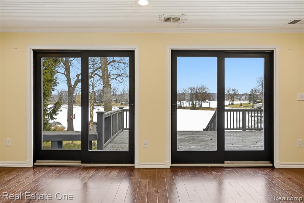 10428 King Road, Davisburg, MI 48350 — Photo 23