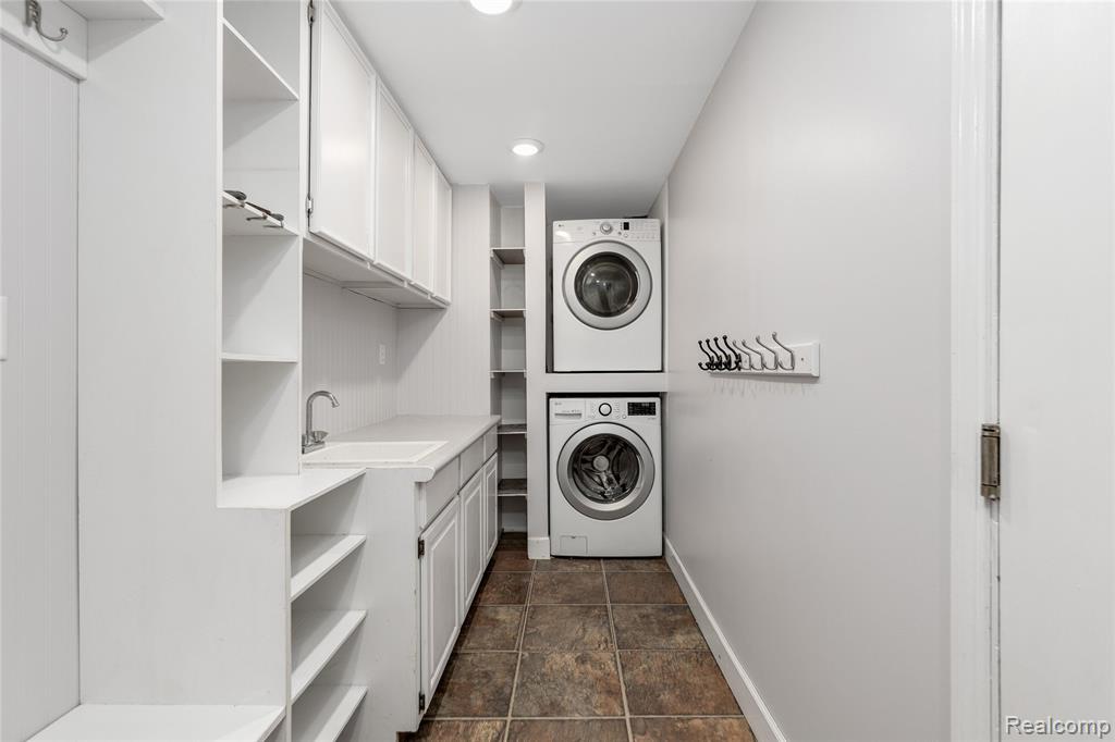 9025 Muirland Drive, Plymouth, MI 48170 — Photo 19