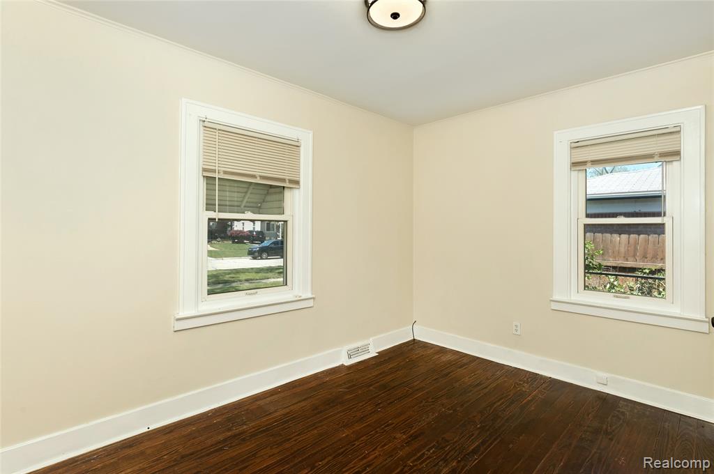 4517 Grindley Park Street, Dearborn Heights, MI 48125 — Photo 7