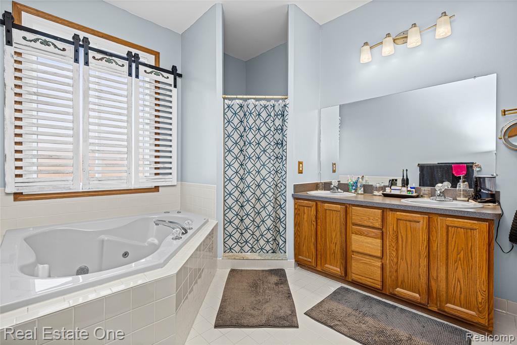 14817 Sparrow Drive, Shelby Twp, MI 48315 — Photo 35