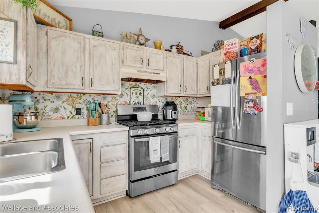 8911 Fisher Road, Greenwood, MI 48006 — Photo 12