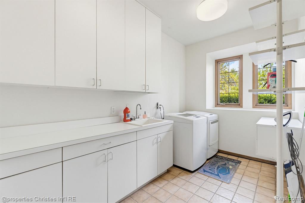 1743 Beechwood Way, Bloomfield Hills, MI 48302 — Photo 17