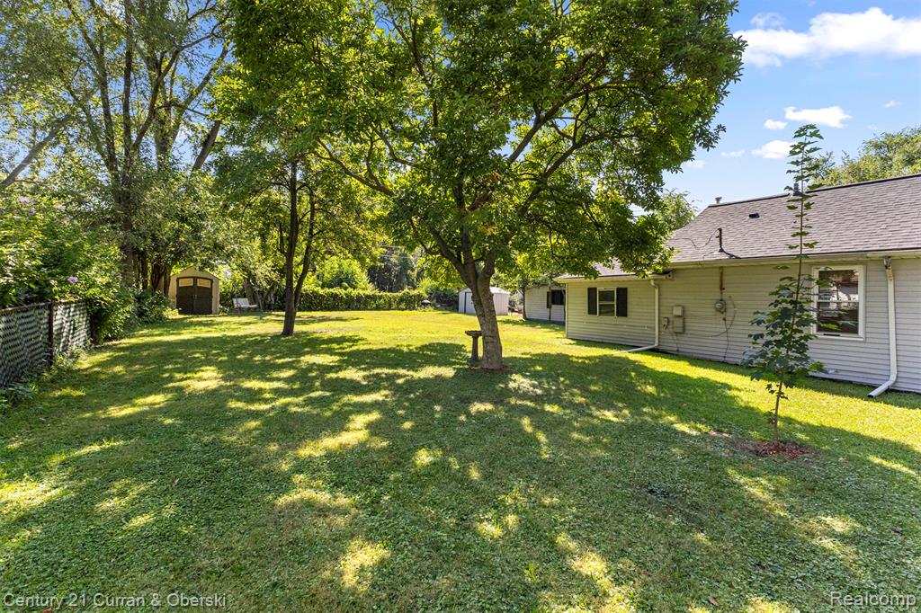 5671 Syracuse Street, Dearborn Heights, MI 48125 — Photo 30