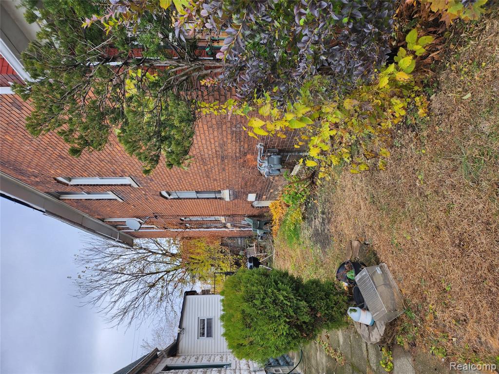 585 Owen Street, Detroit, MI 48202 — Photo 4