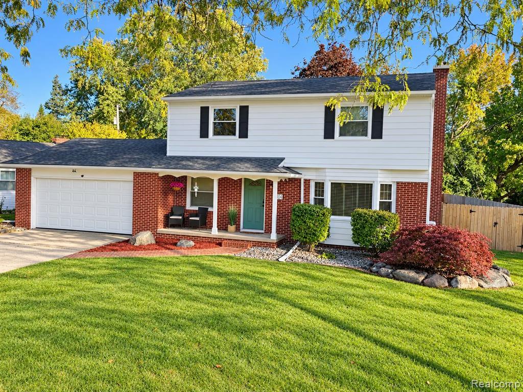 1004 Shelter Lane, Lansing, MI 48912