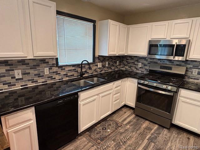 879 Barren Oaks Drive, Pontiac, MI 48341 — Photo 6