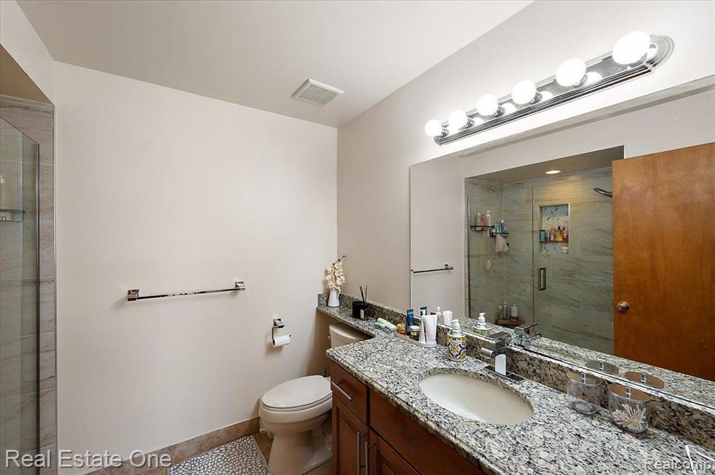 4836 CORRIANDER Drive, Sterling Heights, MI 48314 — Photo 39