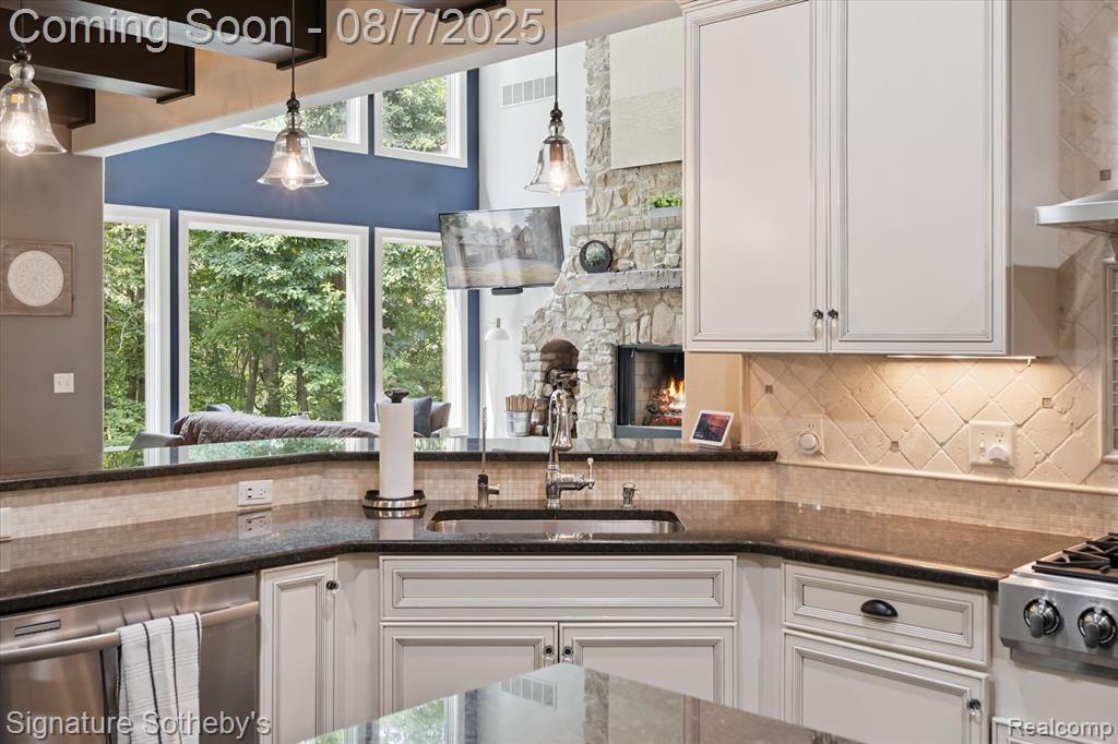 6184 Kingsley Court, Brighton, MI 48116 — Photo 17