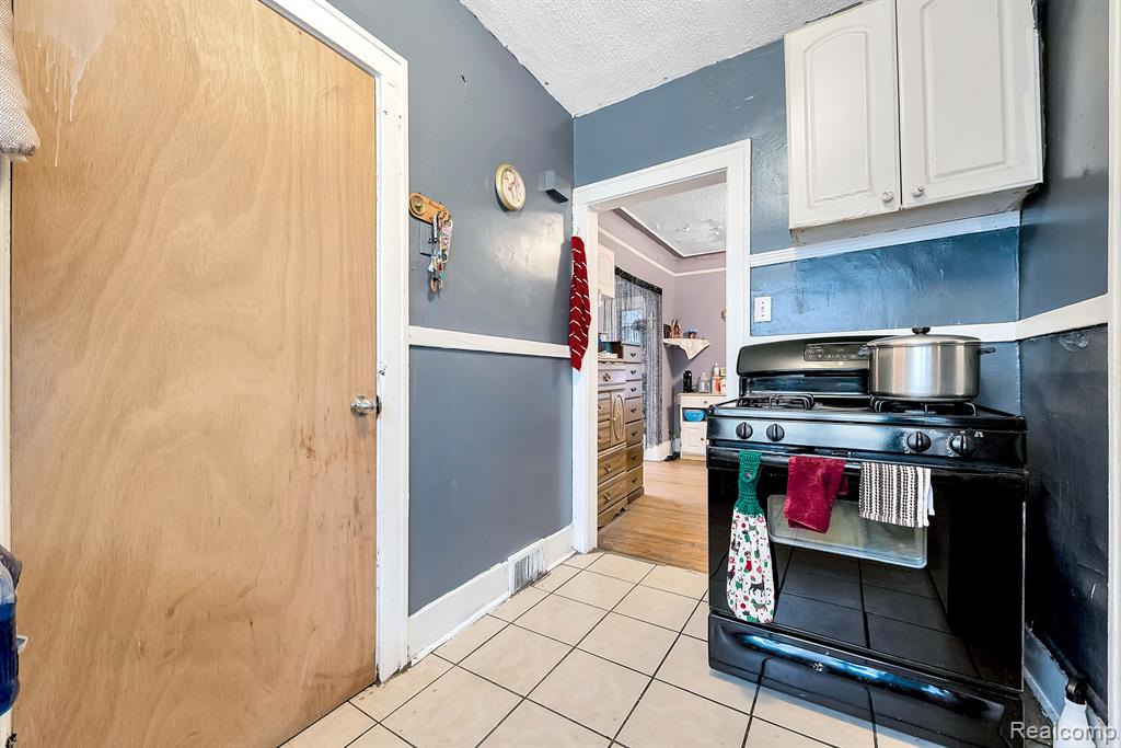 776 WOODMERE Street, Detroit, MI 48209 — Photo 22
