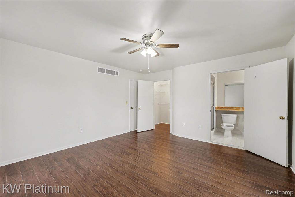 48459 Hudson Bay Court, Utica, MI 48315 — Photo 13