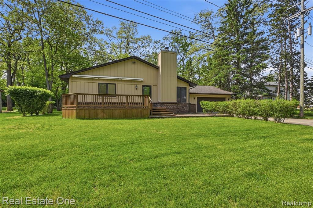 6920 Pontiac Trail, West Bloomfield, MI 48323 — Photo 25
