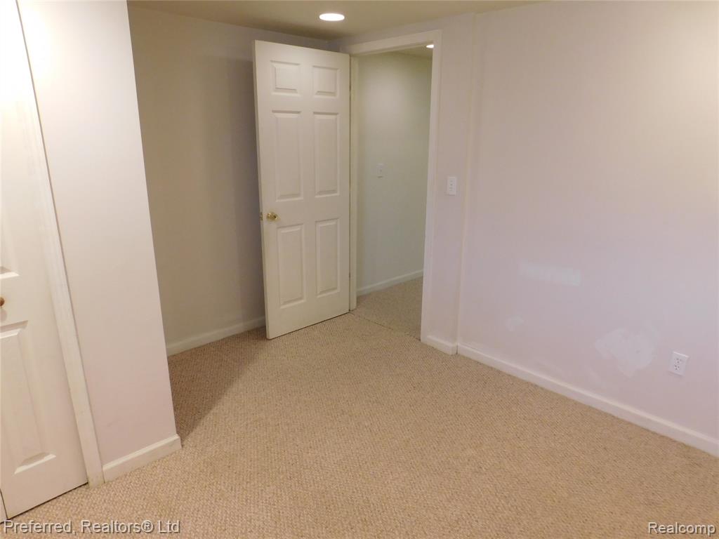 47243 FAIRLAWN, Canton, MI 48188 — Photo 19