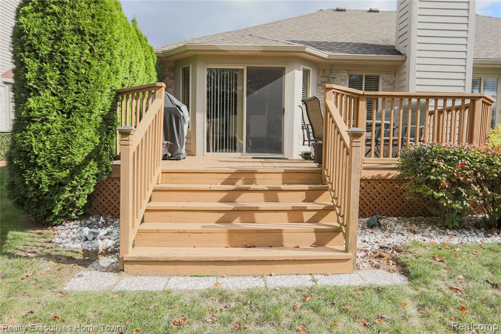 50315 Alden Drive, Macomb, MI 48044 — Photo 8