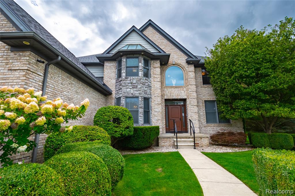 5429 Shorewood Drive, Fort Gratiot, MI 48059 — Photo 3