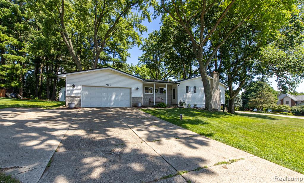 7709 Shelley Drive, Clarkston, MI 48348 — Photo 3