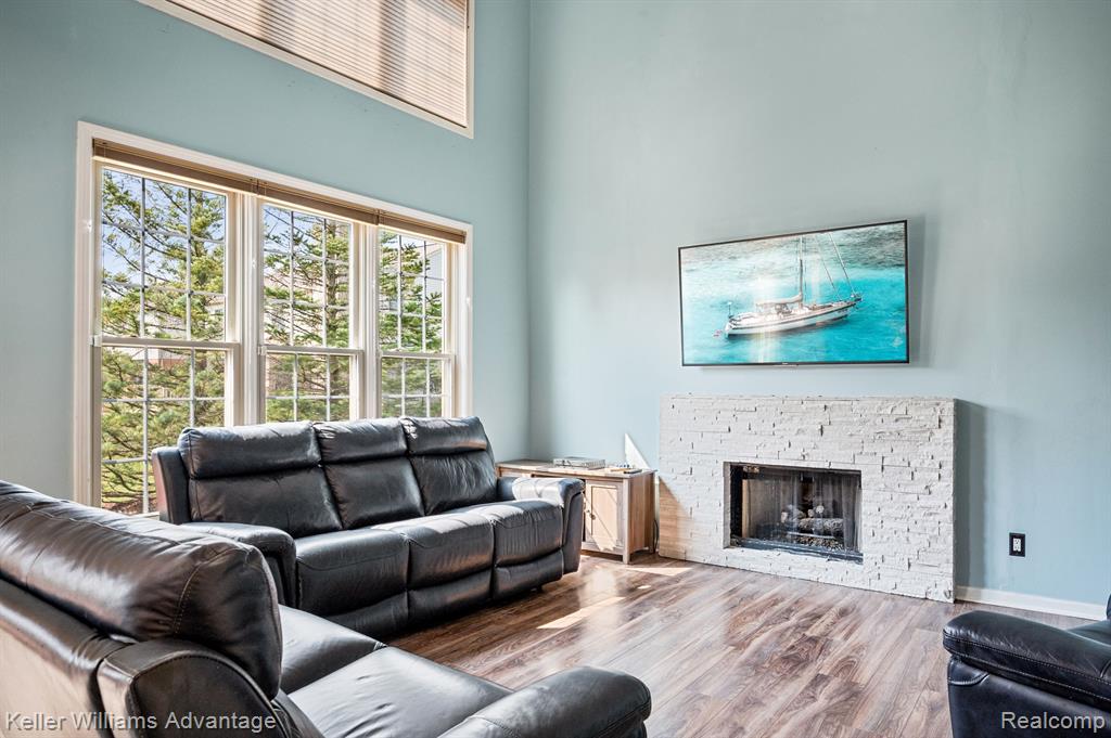 44708 FENWICK Drive, Canton, MI 48188 — Photo 9
