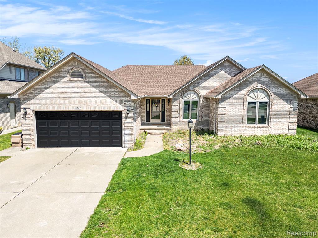 53242 Clarion Drive, Macomb, MI 48042 — Photo 27