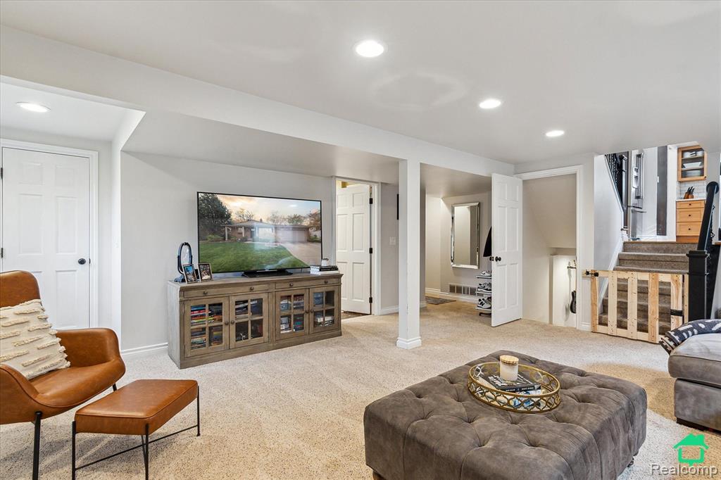 40807 Ivywood Lane, Plymouth, MI 48170 — Photo 18