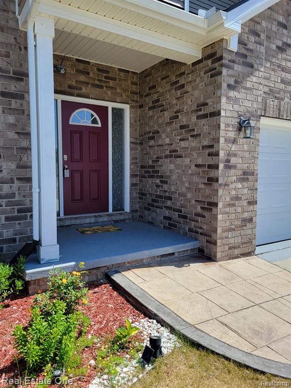 7799 Ryder Court, Utica, MI 48317 — Photo 2