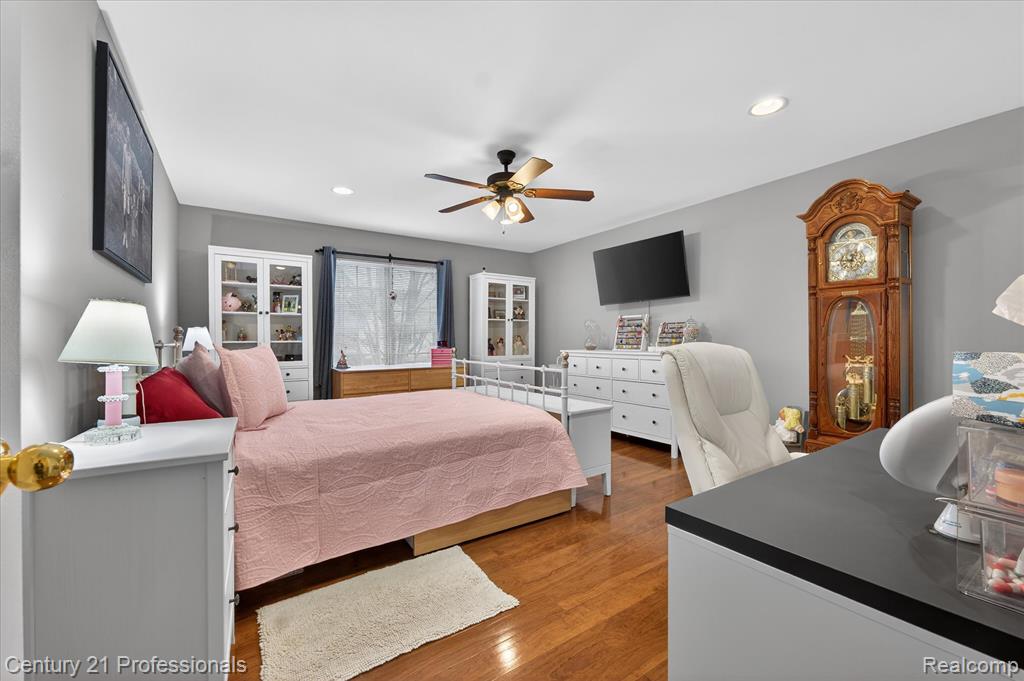 45555 Hidden View Court, 6 Mile Rd, Utica, MI 48315 — Photo 11