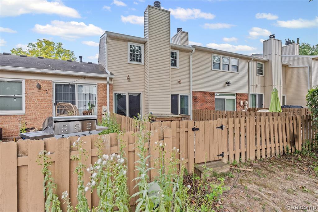 1823 Brentwood Drive, Troy, MI 48098 — Photo 29