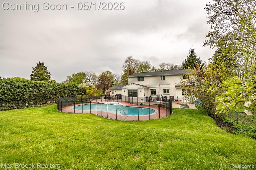 2275 Park Ridge Drive, Bloomfield Hills, MI 48304 — Photo 16