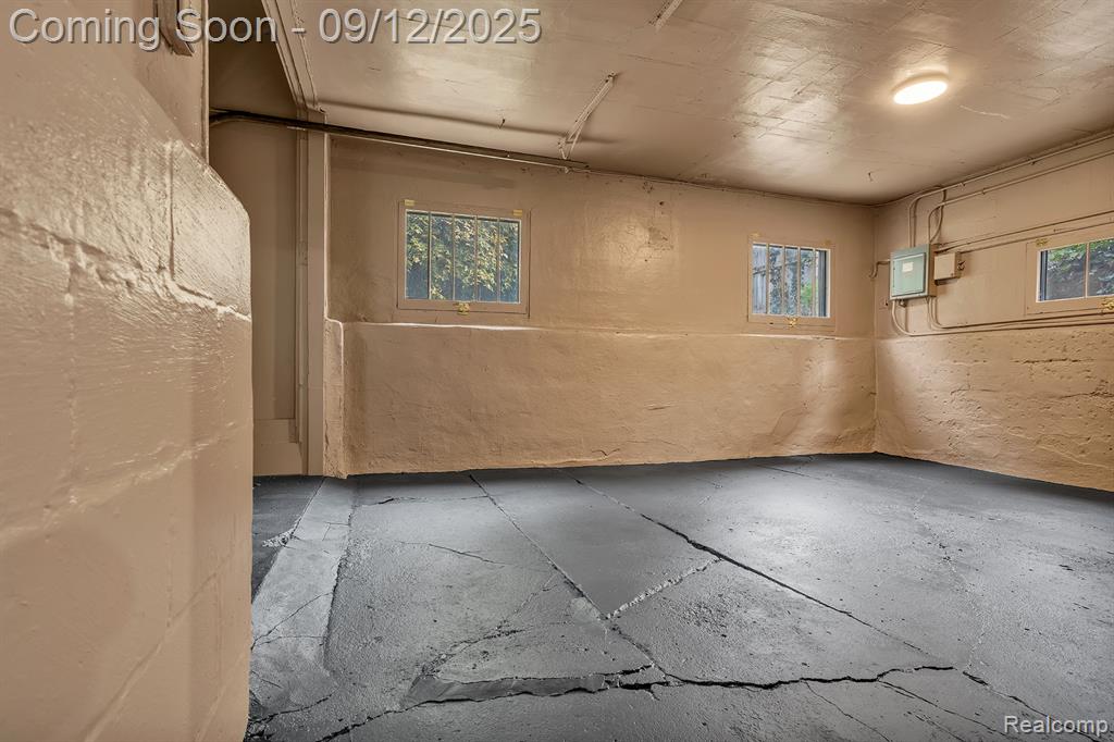 920 Belmont Avenue, Flint, MI 48503 — Photo 30