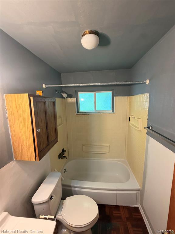 37 E Brooklyn Avenue, Pontiac, MI 48340