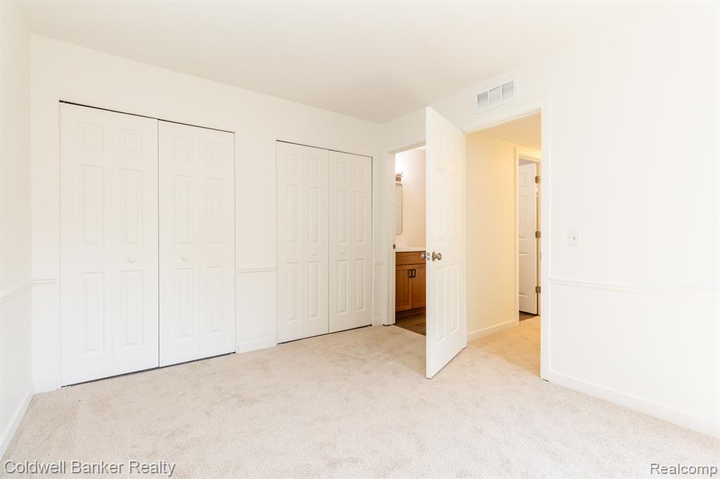23793 STONEHENGE, Novi, MI — Photo 22