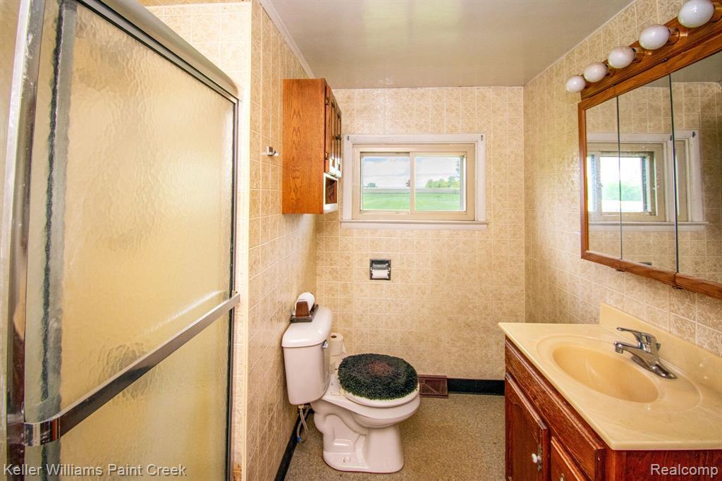 9316 EAST Road, Burt, MI 48417 — Photo 23