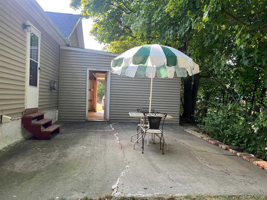 6818 SHERMAN Street, North Branch, MI 48461 — Photo 5
