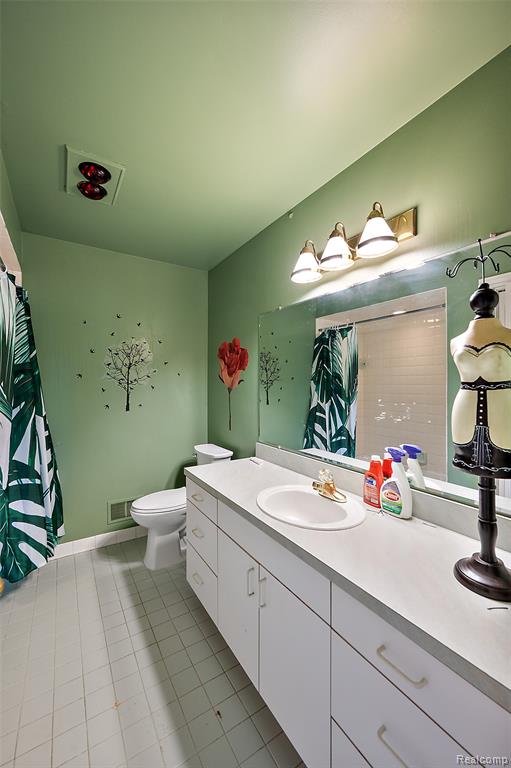 17840 Christine Boulevard N, Clinton Twp, MI 48038 — Photo 62