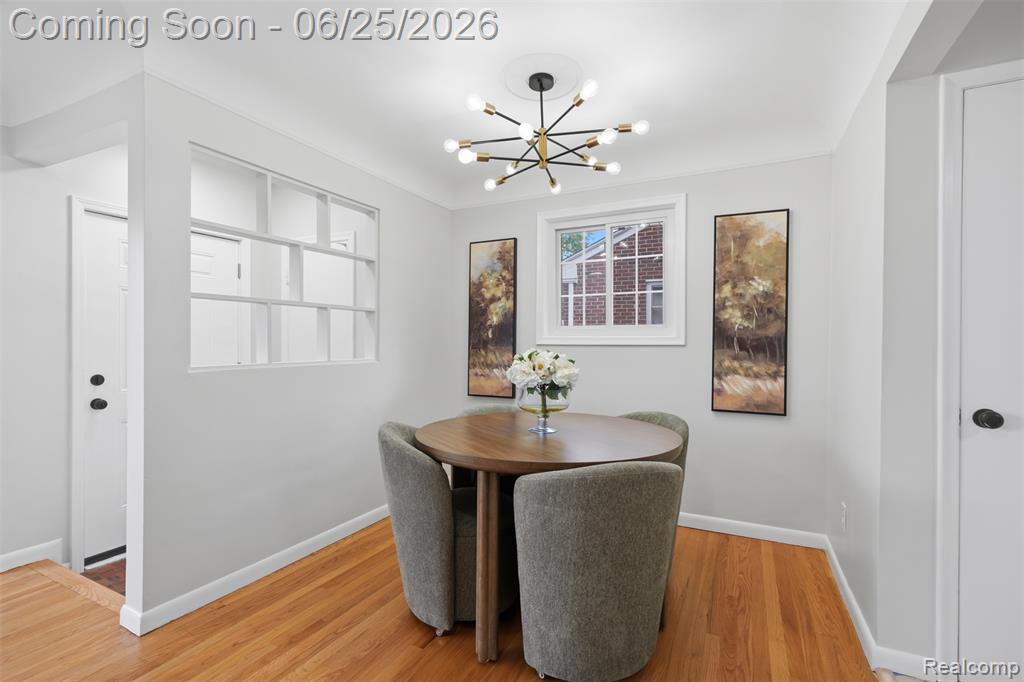 8585 Dixie Lane, Dearborn Heights, MI 48127 — Photo 13