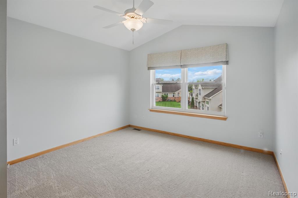 5496 GREENWAY Drive, 48, Trenton, MI 48183 — Photo 25
