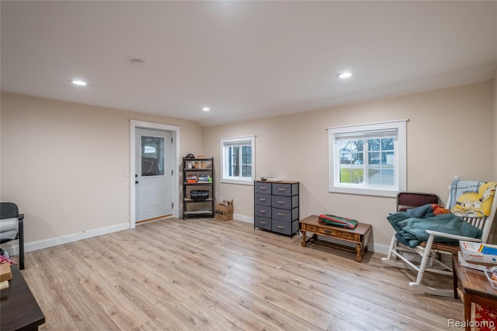 5526 Corunna Road, Flint, MI 48532 — Photo 22