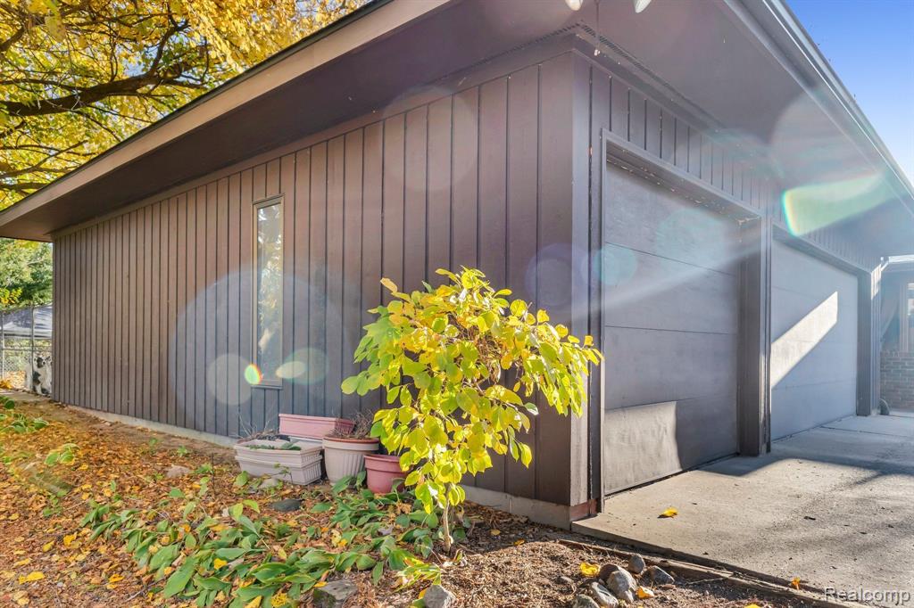 11547 SHERIDAN Road, Manchester, MI 48158 — Photo 2