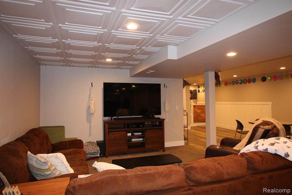 1017 Squaw Creek Road, Fostoria, MI 48435 — Photo 38