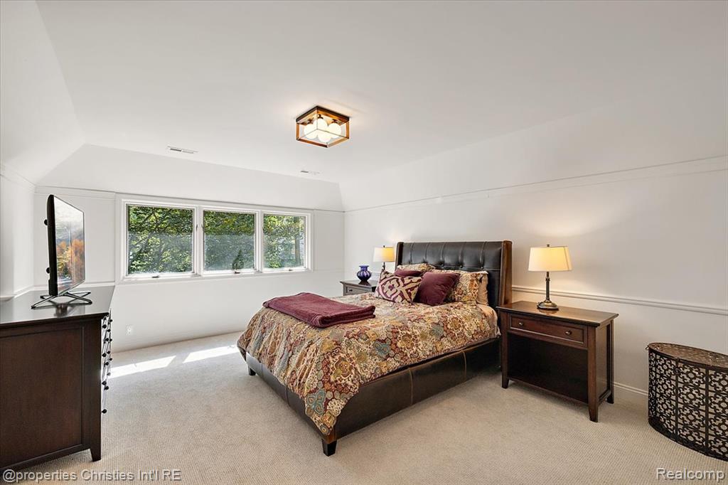 40 Scenic Oaks Drive N, Bloomfield Hills, MI 48304 — Photo 40