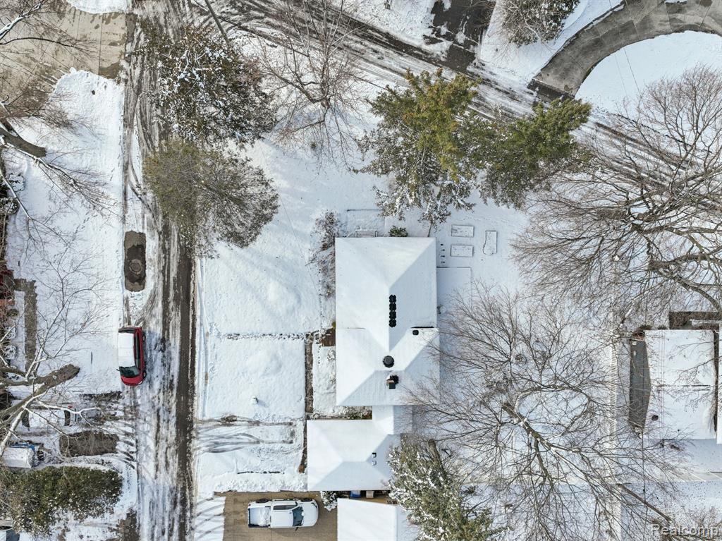 4049 S Shore Street, Waterford, MI 48328 — Photo 31