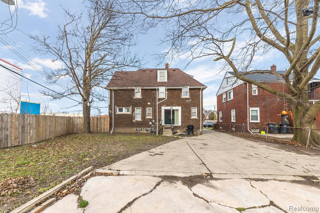 5959 THREE MILE Drive, Detroit, MI 48224 — Photo 45