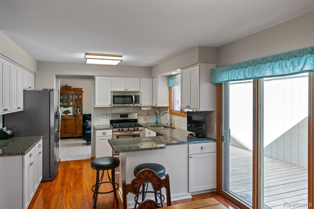 29573 Sylvan Lane, 17, Farmington Hills, MI 48334 — Photo 8