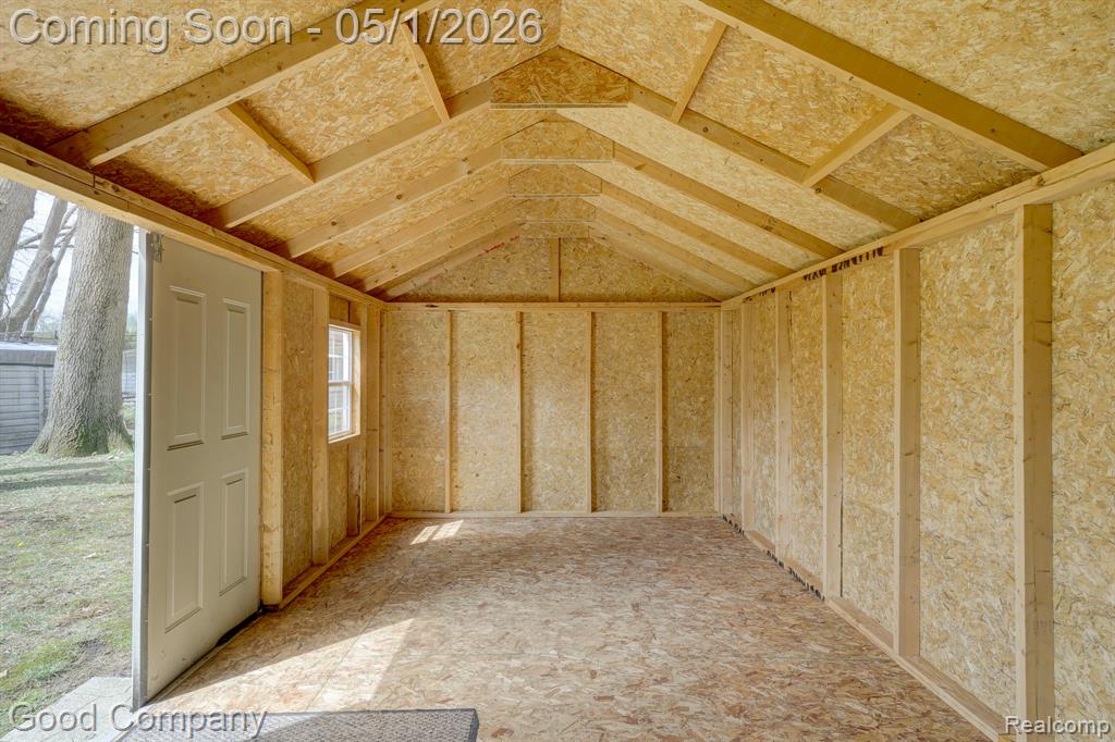 575 S Briarvale Drive, Auburn Hills, MI 48326 — Photo 41