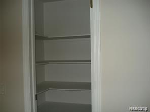 5080 PRENTIS Drive, Troy, MI 48085 — Photo 14