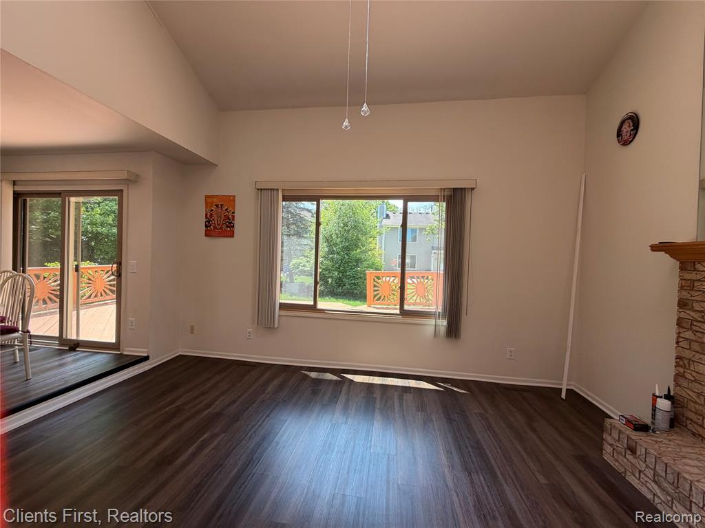 7043 Foxridge Drive, Canton, MI 48187 — Photo 13