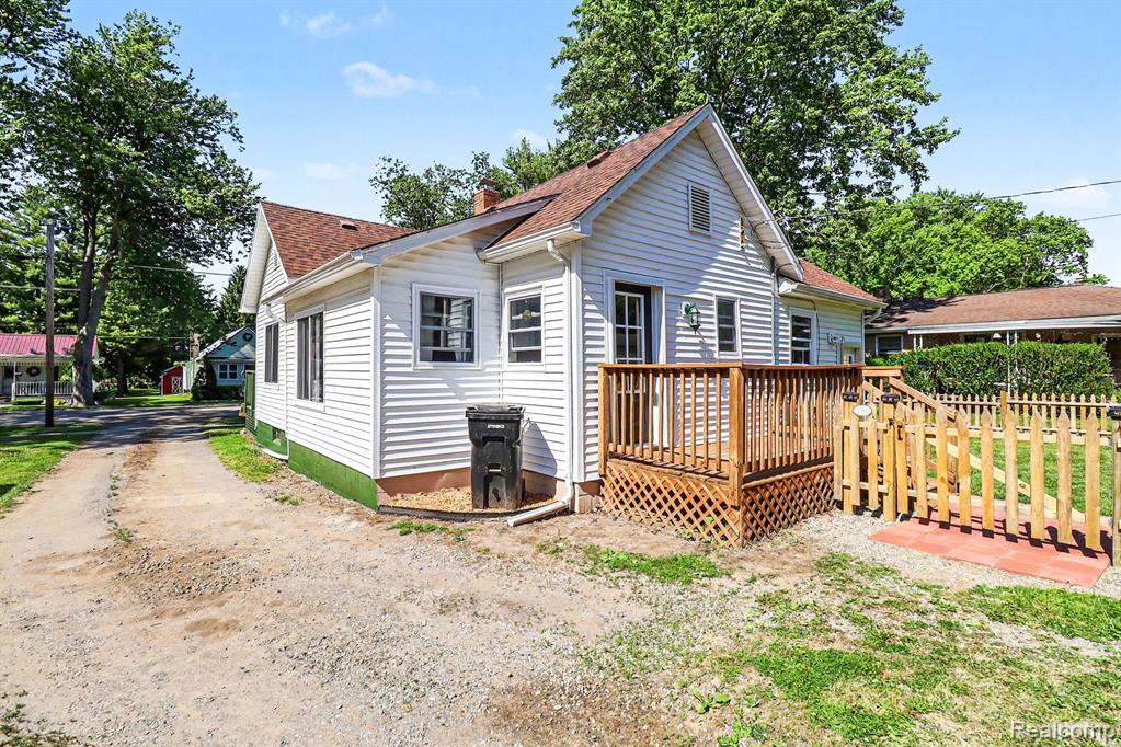 4214 Mill Street, North Branch, MI 48461 — Photo 25