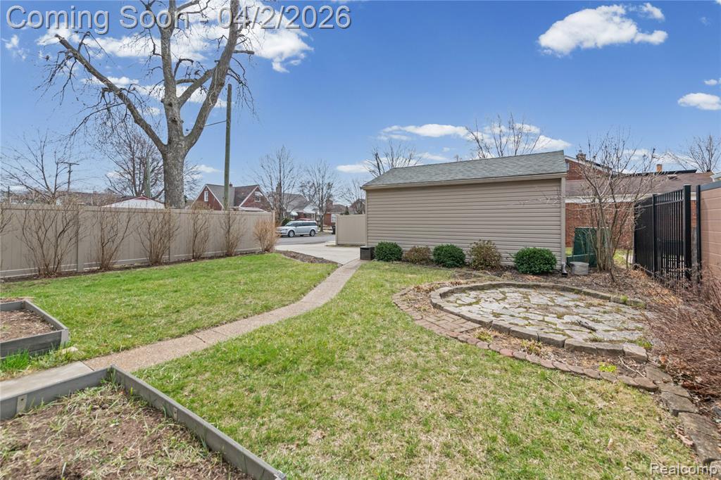 2305 Vinewood Street, Wyandotte, MI 48192 — Photo 28