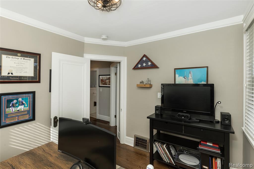 707 S Alexander Avenue, Royal Oak, MI 48067 — Photo 17
