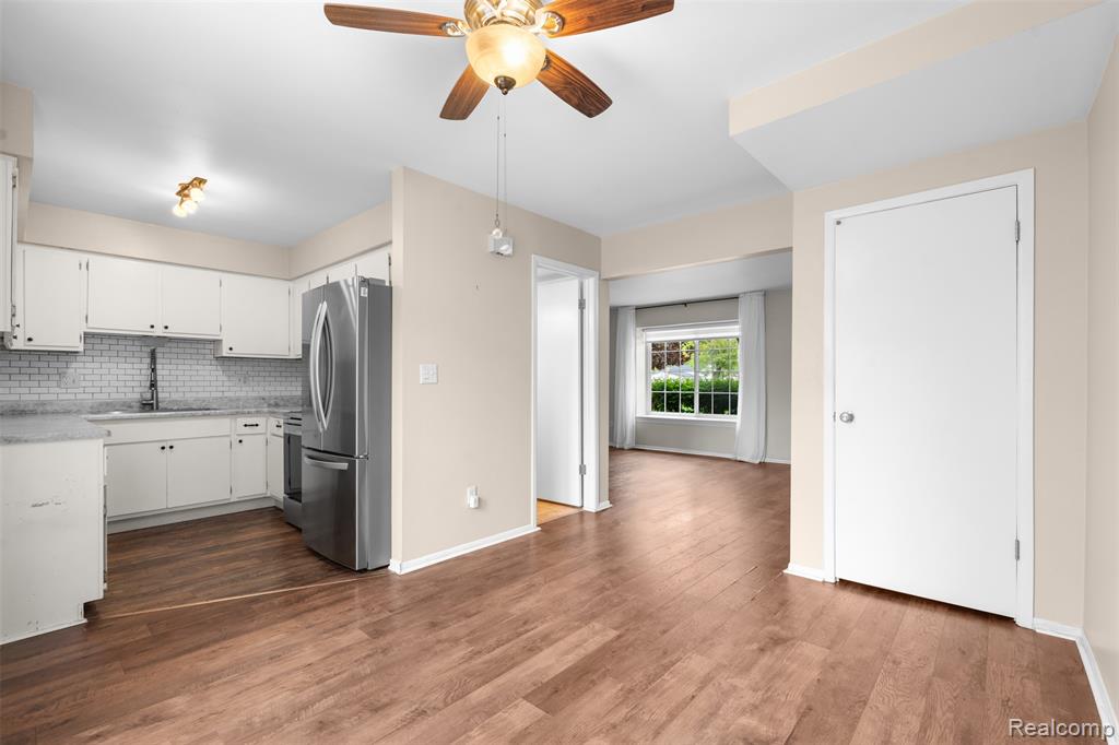 24525 Seaton Circuit E, 17, Warren, MI 48091 — Photo 5